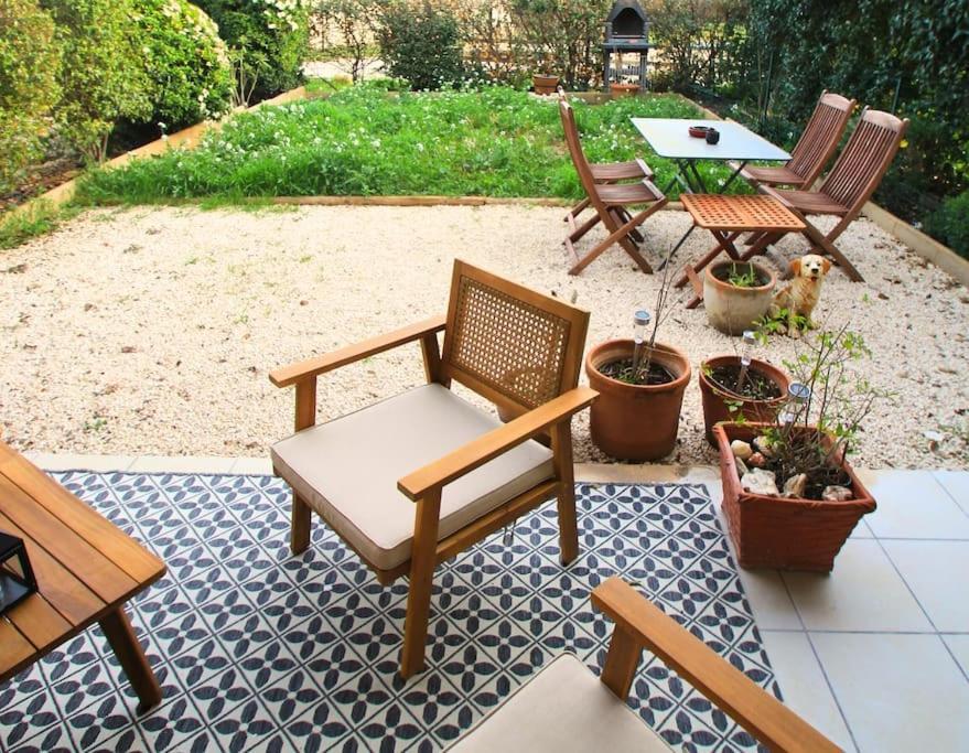 Cosy Appartement Entre Vignes Et Garrigue Avec Piscine Péret Eksteriør billede